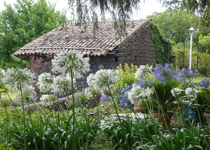 Iolanda-sive Natura Wine&house جاري